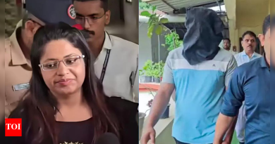 4 पोलिस पथके, अनेक शहरे, डिजिटल ट्रेल – खेडकर कुटुंबाने विभाजित असल्याचे मानले; अटक टाळण्यासाठी वेष वापरणे