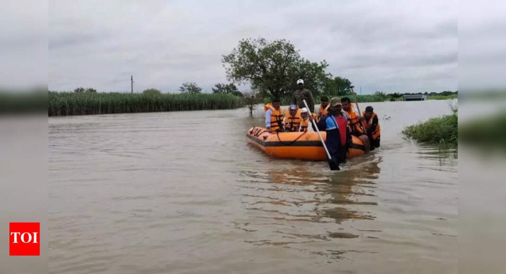 आयएमडीने महाराष्ट्रात अत्यंत पाऊस पडल्याचा अंदाज घेतल्यामुळे खरीफच्या पिकांना ताजे फटका बसण्याची भीती वाटते