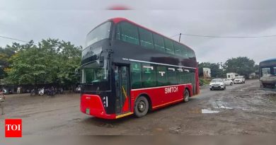 परिवहन कार्यकर्ते असे म्हणतात की डबल-डेकर बस पुणे रस्ते बसत नाहीत, मिडी बसच्या फ्लीट्सची मागणी बळकटीकरण