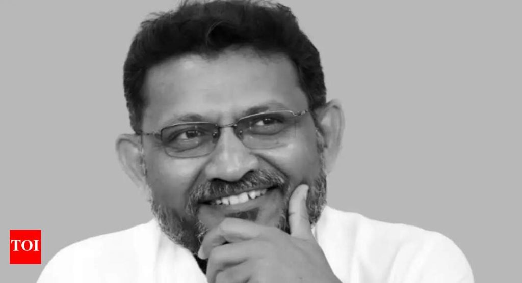 कला शिक्षण तज्ञ आणि मथन आर्ट स्कूलचे संस्थापक, दिवंगत शशिकांत गावली यांचे स्मारक बैठक