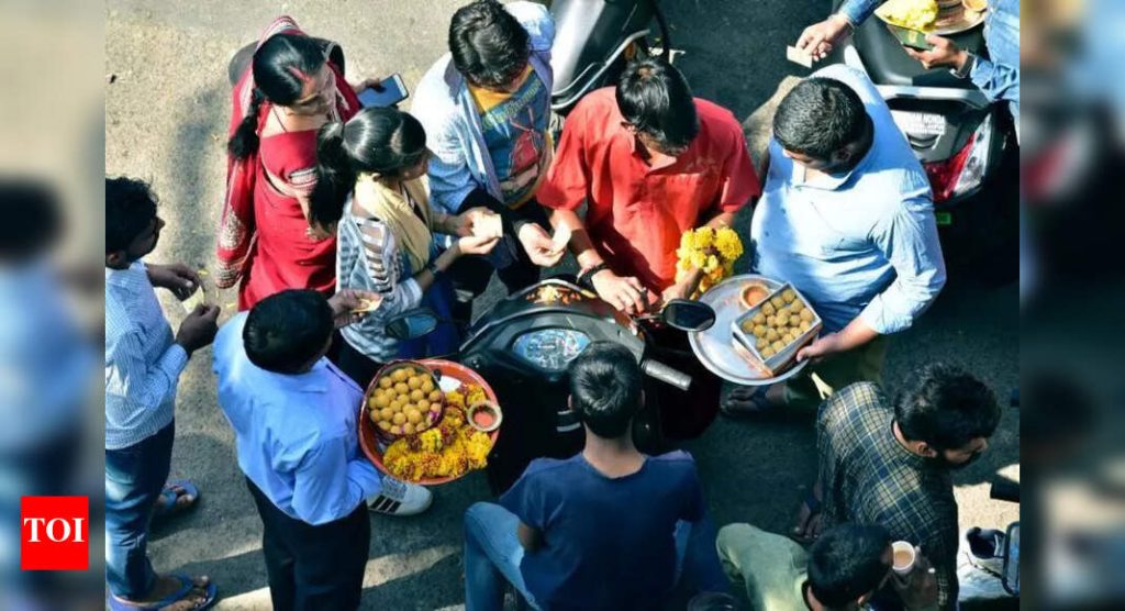 गेल्या वर्षीच्या तुलनेत धनत्रयोदशीच्या तुलनेत पुणे आरटीओकडे वाहनांच्या नोंदणीत जवळपास 10% वाढ