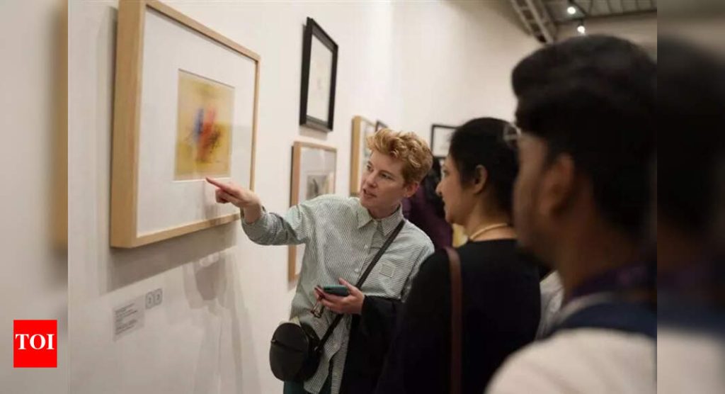 बर्वे आणि क्ली – जेव्हा दोन दृष्टान्त वेळोवेळी संरेखित होतात