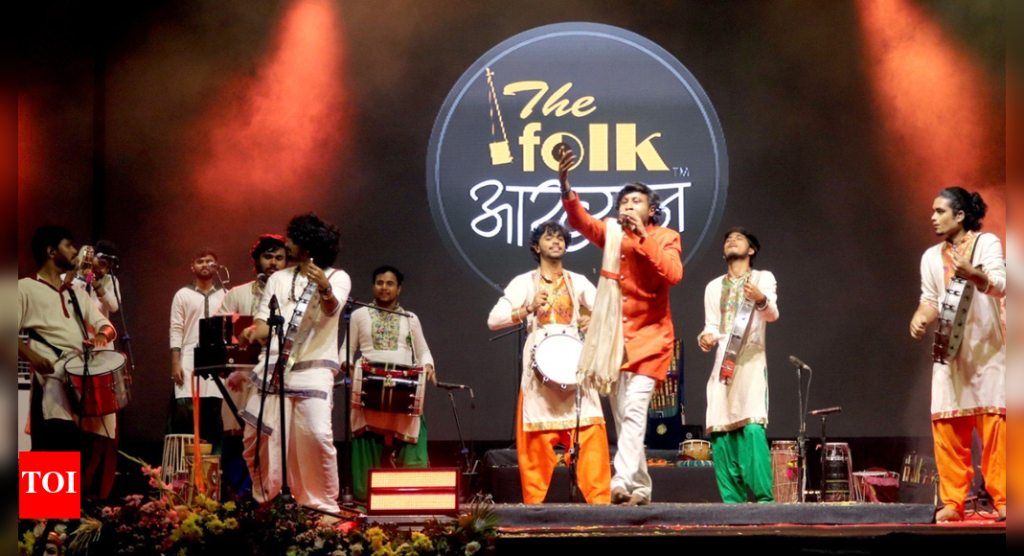 कोथरूड सुरोत्सव 2025 मध्ये राहुल देशपांडे आणि ‘द फोक आख्यान’ मंत्रमुग्ध पुणे | पुणे बातम्या