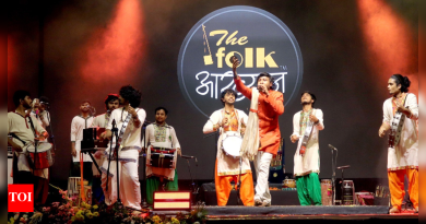 कोथरूड सुरोत्सव 2025 मध्ये राहुल देशपांडे आणि ‘द फोक आख्यान’ मंत्रमुग्ध पुणे | पुणे बातम्या