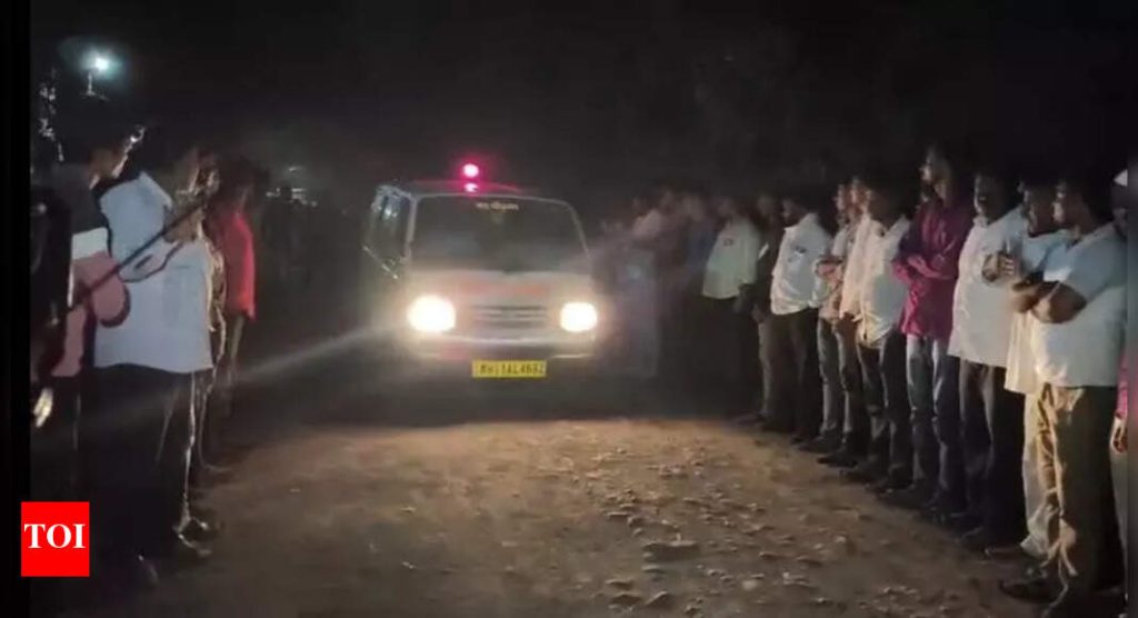 बीडच्या कोरड्या शेतापासून डॉक्टरांच्या कोटपर्यंत – 28 वर्षीय तरुणाच्या मृत्यूने कुटुंबाला धक्का बसला