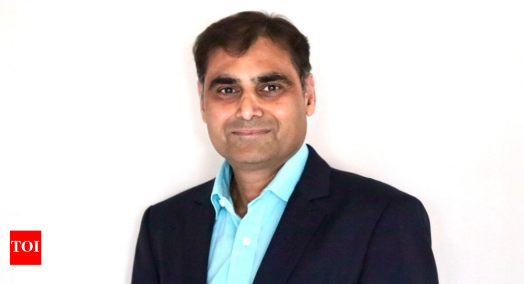 सचिन चौधरी यांना SAP तंत्रज्ञान नेतृत्वासाठी SCRS-WUST ग्लोबल एक्सलन्स अवॉर्ड 2025 ने सन्मानित | पुणे बातम्या