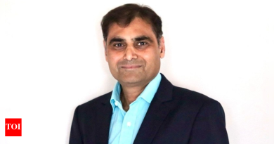 सचिन चौधरी यांना SAP तंत्रज्ञान नेतृत्वासाठी SCRS-WUST ग्लोबल एक्सलन्स अवॉर्ड 2025 ने सन्मानित | पुणे बातम्या