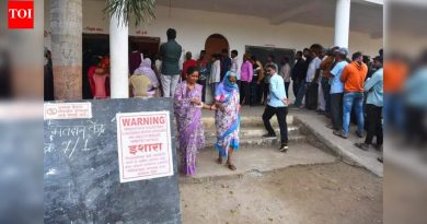 महाराष्ट्र नागरी निवडणूक: कोल्हापूर 79% मतदानासह आघाडीवर, अधिकारी पहिल्या टप्प्यात संपल्याप्रमाणे राज्यभरात 60% पेक्षा जास्त मतदान झाल्याचे सूचित करतात