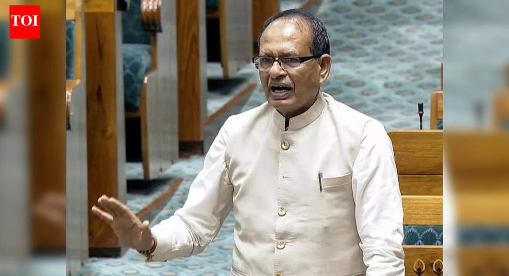 महाराष्ट्राने 27 नोव्हेंबर रोजी पूर मदत प्रस्ताव पाठवला, केंद्रीय कृषीमंत्री चौहान यांनी राज्याच्या विनंतीला लेखी नकार दिल्यानंतर पार्लच्या दिवशी सांगितले