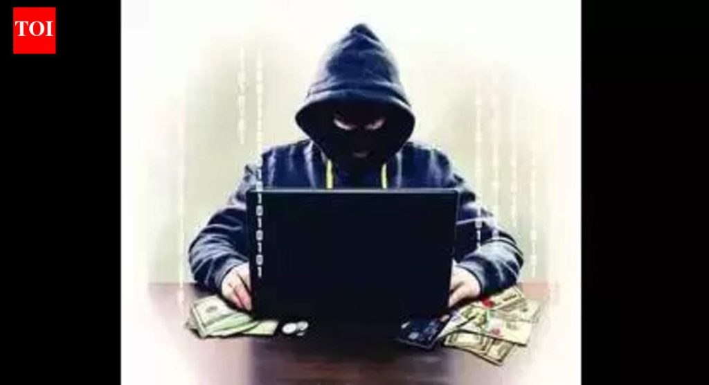 ऑनलाइन शेअर ट्रेडिंग फ्रॉडमध्ये दोघांनी मिळून 81 लाख रुपये गमावले