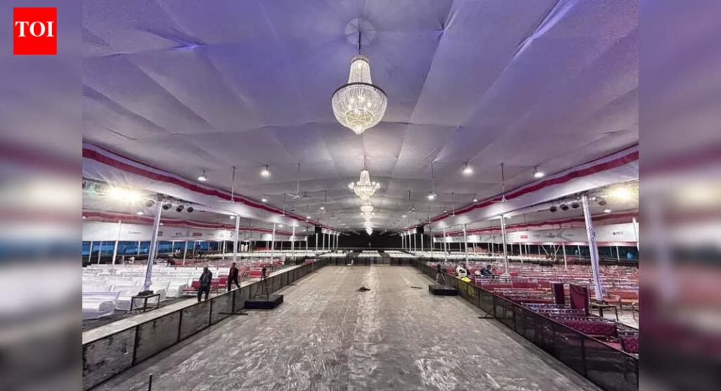 विमान प्रवासाच्या योजनांमध्ये वेळेवर बदल केल्यास पुण्याच्या सवाई महोत्सवावर परिणाम होणार नाही, असे आयोजकांचे म्हणणे आहे.