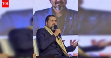 मी माझ्या ओळखीशी प्रतिध्वनी करणारे संगीत निवडले: ग्रॅमी-विजेता संगीतकार रिकी केज