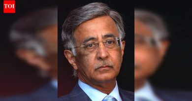 पुण्यातील स्वच्छतेचा अभाव, सततच्या धुळीवर उद्योगपती बाबा कल्याणी यांनी चिंता व्यक्त केली.