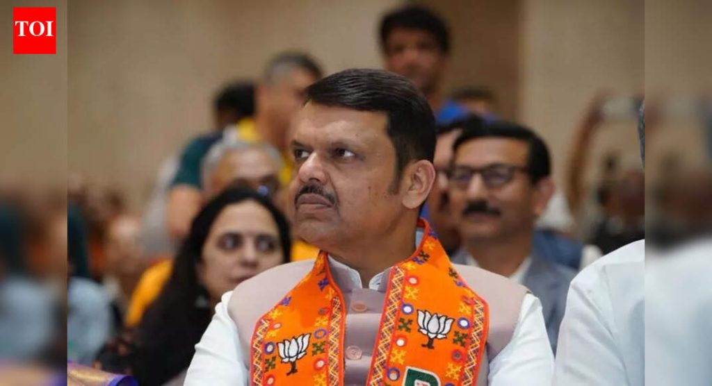 दिलेली आश्वासने विश्वासार्ह असली पाहिजेत: अजित पवारांच्या ‘मोफत पुणे मेट्रो आणि बस प्रवास’ आश्वासनांवर मुख्यमंत्री