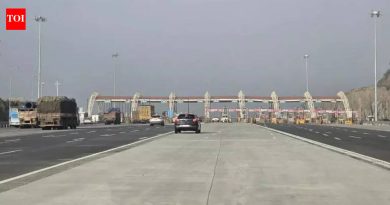 मुंबई-पुणे मार्गाच्या विस्तारासाठी कोरस वाढतो