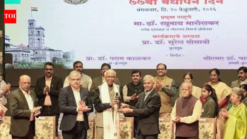 माशेलकर एसपीपीयूच्या स्थापना दिनी बोलतात, विद्यार्थ्यांना मूल्यावर आधारित देश घडवण्याचे आवाहन केले