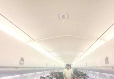 पश्चिम आशियातील संघर्षामुळे परदेशात अडकलेले भारतीय, विमानसेवा पुन्हा सुरू होण्याची वाट पाहत भीतीने जगत आहेत पश्चिम आशियातील संघर्षामुळे परदेशात अडकलेले भारतीय, विमानसेवा पुन्हा सुरू होण्याची वाट पाहत भीतीने जगत आहेत