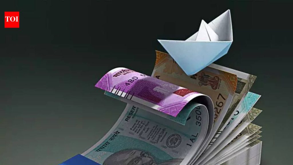 नोकरीचे आमिष दाखवून 35.6 लाख रुपयांची 16 फसवणूक केल्याप्रकरणी चौघांवर गुन्हा दाखल