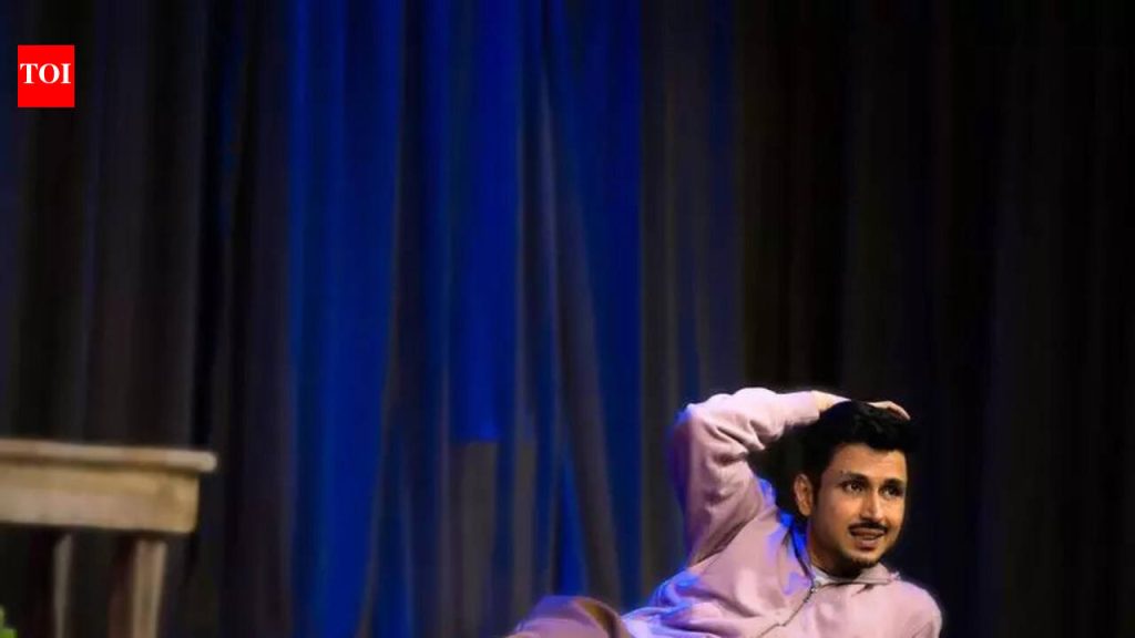 एक पुरोगामी नवरा ‘बेशरम आदमी’ मध्ये स्वतःच्या ढोंगीपणाचा सामना करतो