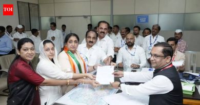 बारामती पोटनिवडणुकीसाठी सुनेत्रा पवार यांचा उमेदवारी अर्ज दाखल; काँग्रेसनेही आपला उमेदवार उभा केला | पुणे बातम्या