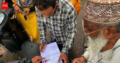 SIR प्रगणना फॉर्म ऑनलाइन सबमिट करण्यासाठी अचूक आधार-EPIC डेटा जुळणे अनिवार्य, अधिकारी म्हणतात | पुणे बातम्या